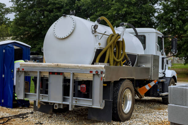 Portable Toilet Options We Offer in Fairview Park, IN